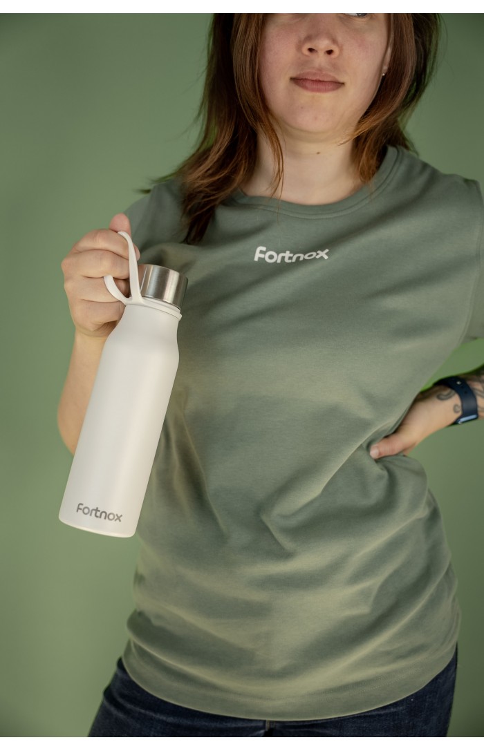 Isolerad flaska vit